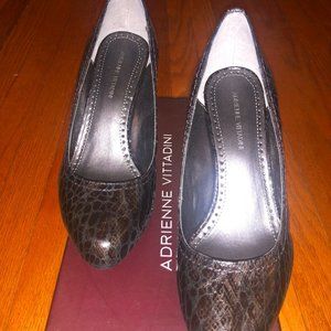 Adrienne Vittadini Gunmetal Reptile Wedge 8.5 NIB